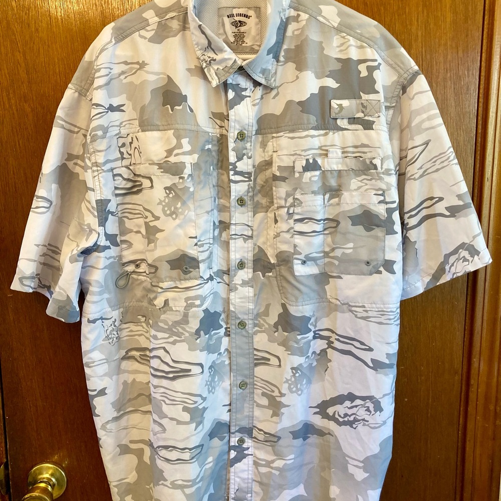 Reel Legends short sleeve fishing/casual shirt 
Size XL